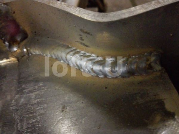 большой красивый стол на колесах trolley 14