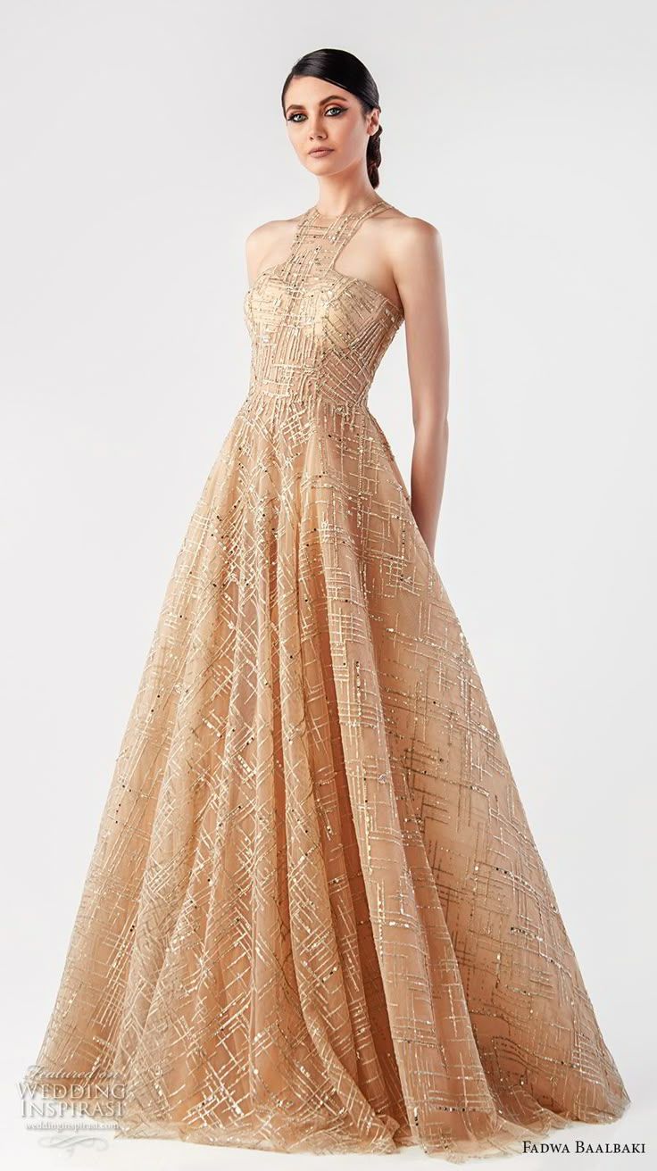 Глубокий беж и золотистый - Тренды свадебных платьев 2025 года