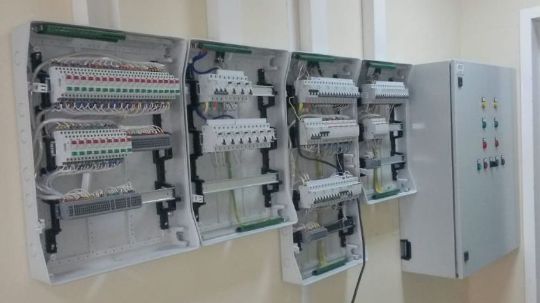 Монтаж электрощитов фото
