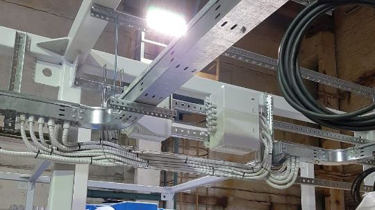 Пример промышленного электромонтажа картинка