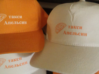 nanesenie_logotipa_na_beisbolki