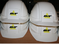 nanesenie_logotipa_na_kasky