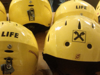 nanesenie_logotipa_na-shlemy