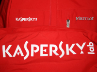 nanesenie_logotipa_na_specodezhdu