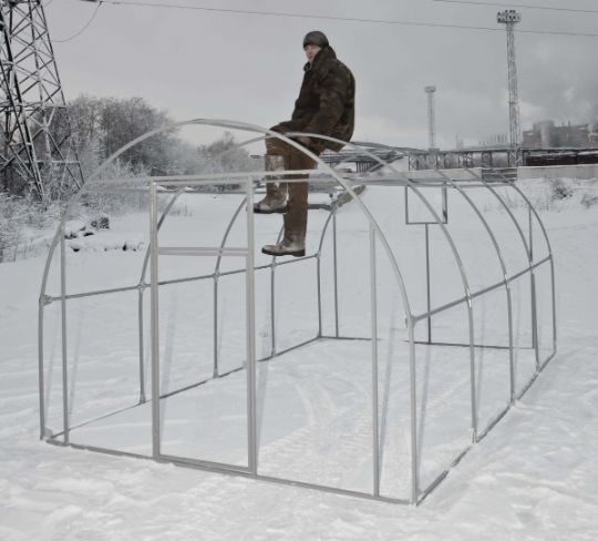 Какой каркас лучше выбрать для теплицы?