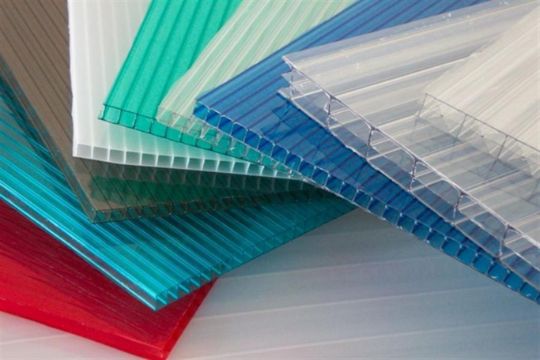 Выбор материала покрытия теплицы