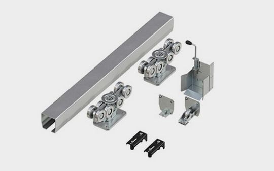 Система роликов и направляющих для балки х/к 138х144х6 l=8000мм