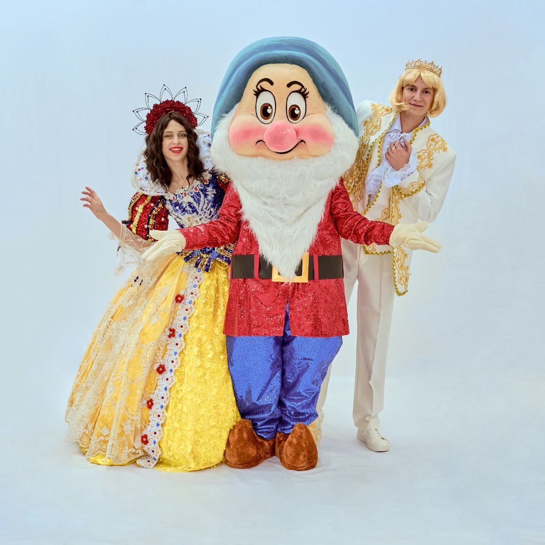 Гном Весельчак и Белоснежка