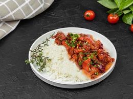 Курица в кисло-сладком соусе с рисом