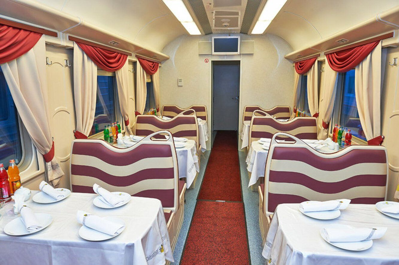 Dining car. Вагон ресторан РЖД. Вагон ресторан в фирменном поезде РЖД. Поезд 227а вагон ресторан. Вагоны РЖД вагон ресторан.