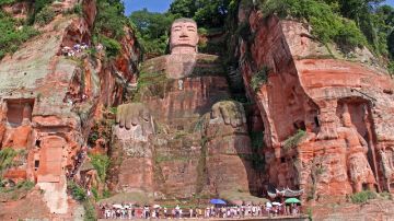 Статуя Будды в Лэшане