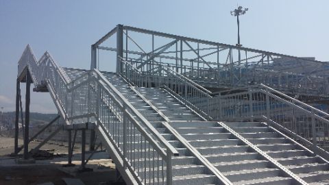 лестничные сходы на мостах