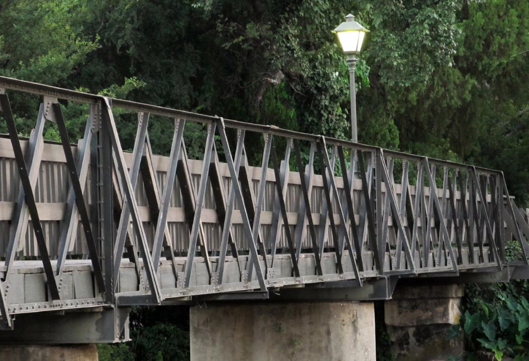 Мостовая конструкция