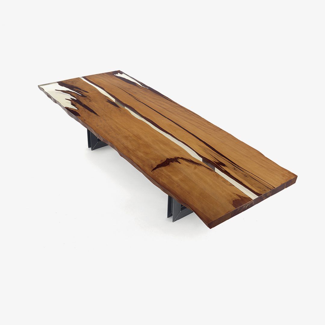 Обеденный стол KAURI BEAM