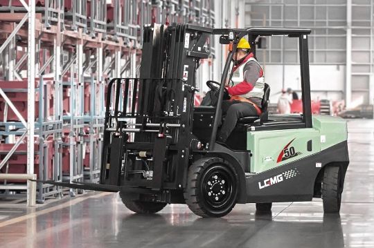 ЭЛЕКТРОПОГРУЗЧИК СЗВ50