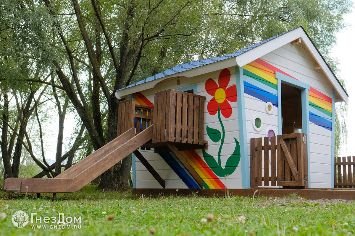 Общественные игровые детские площадки