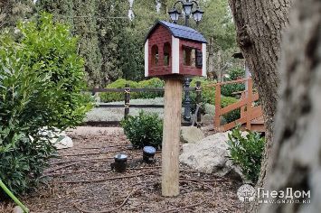 Оригинальные скворечники и кормушки - украшение сада и участка