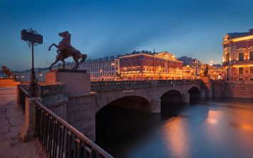 Аничков мост