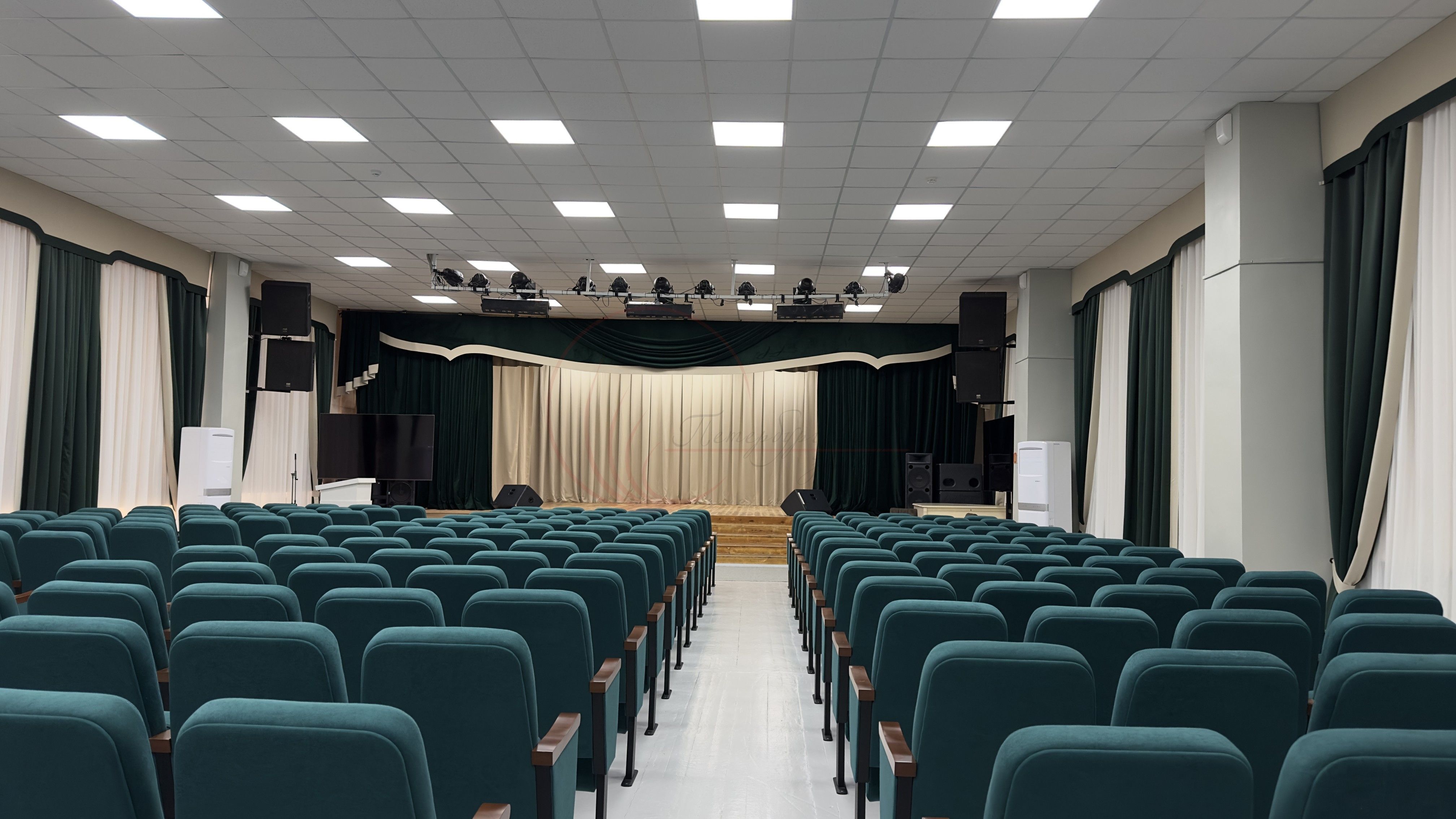 Одежда сцены