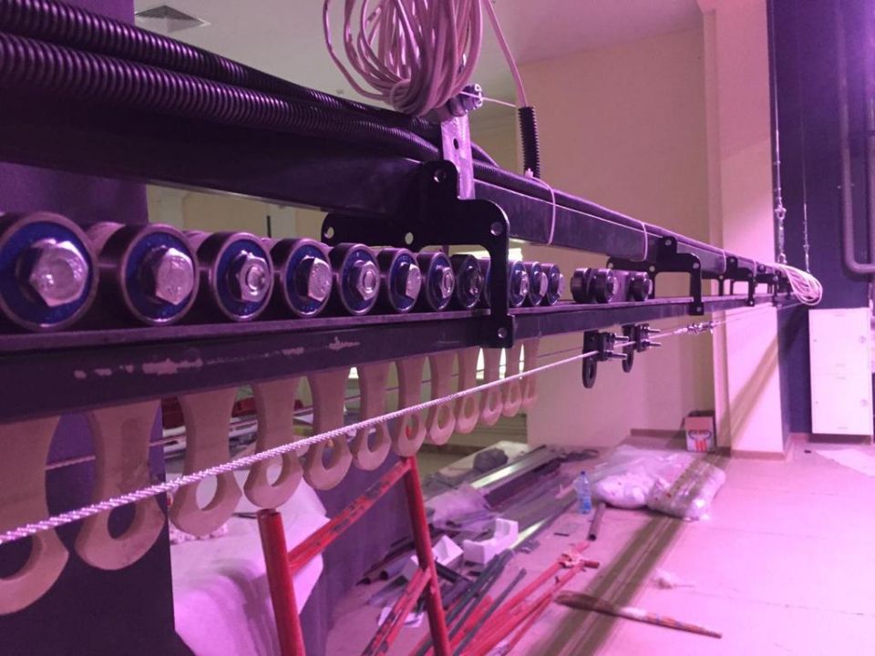 Дорога антрактно-раздвижного занавеса