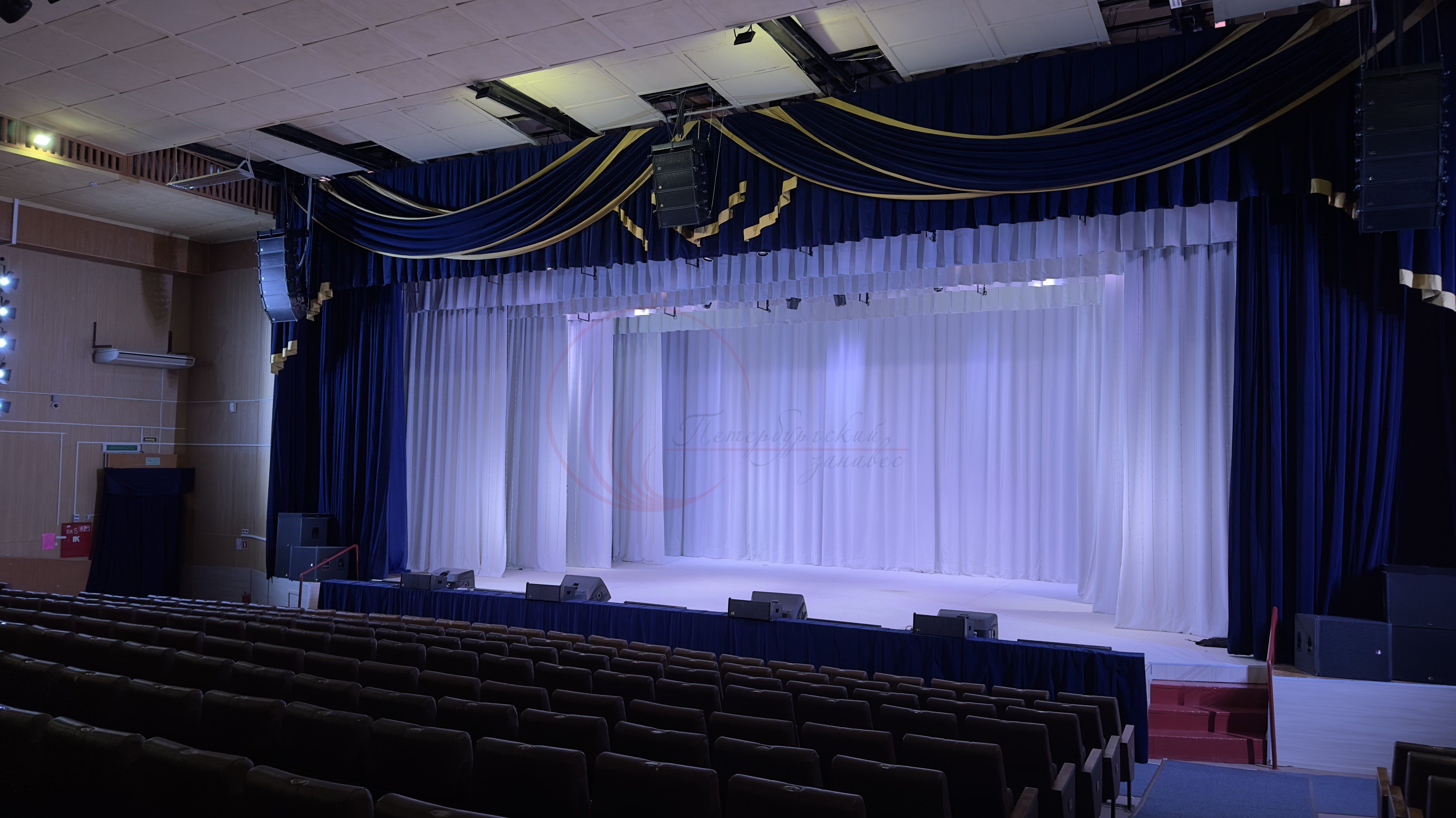 Одежда сцены