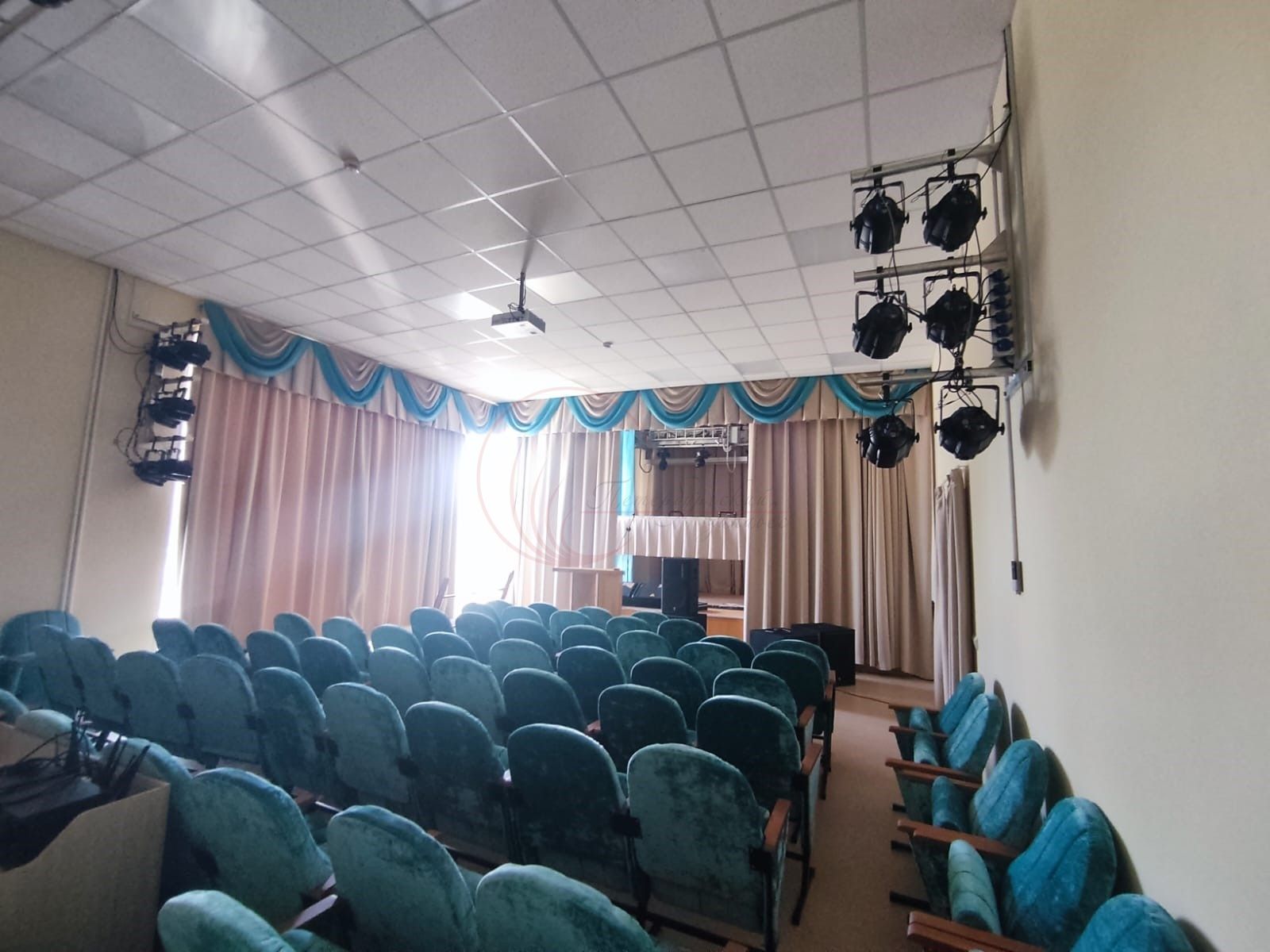 Одежда сцены