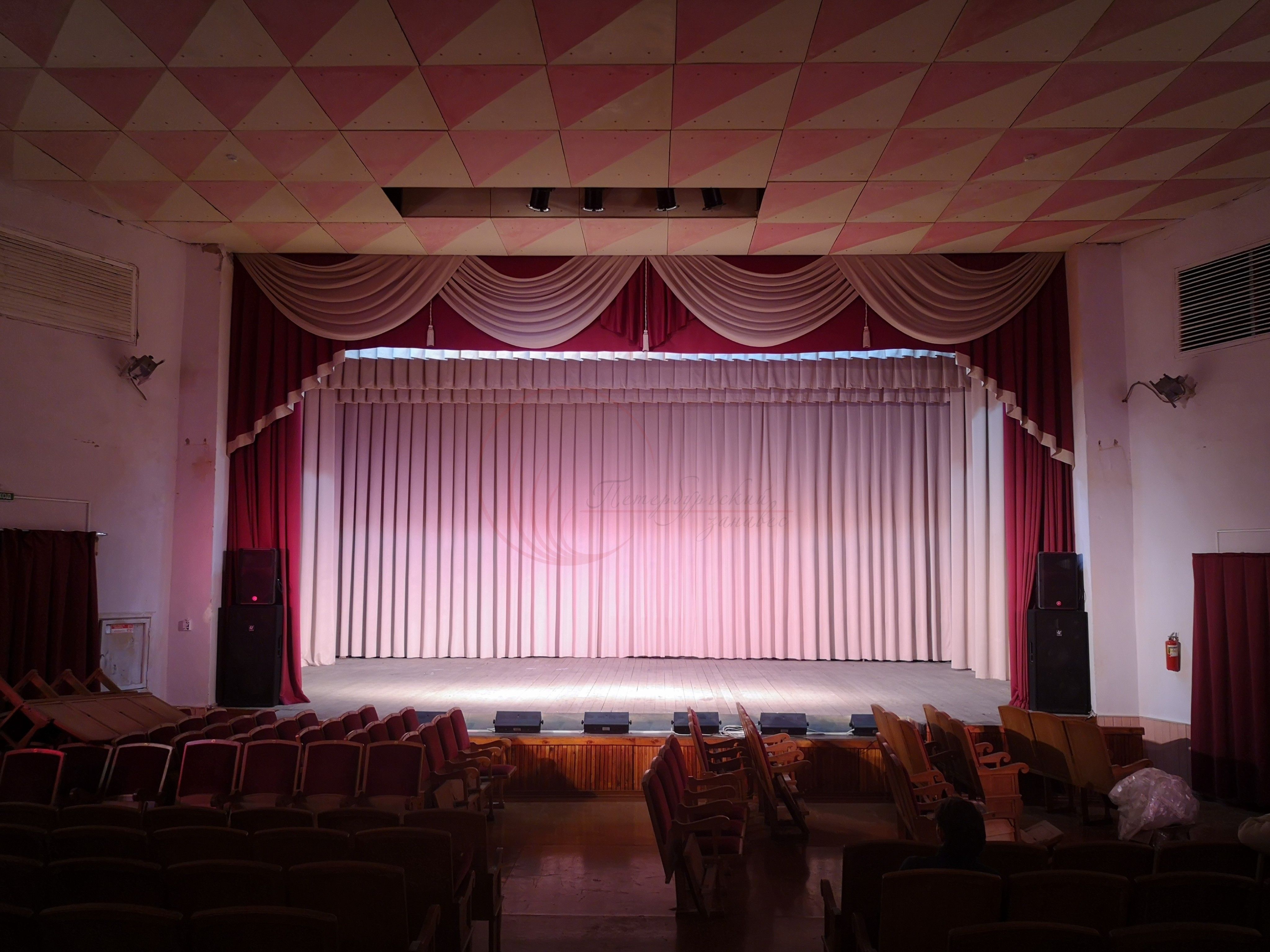 Одежда сцены