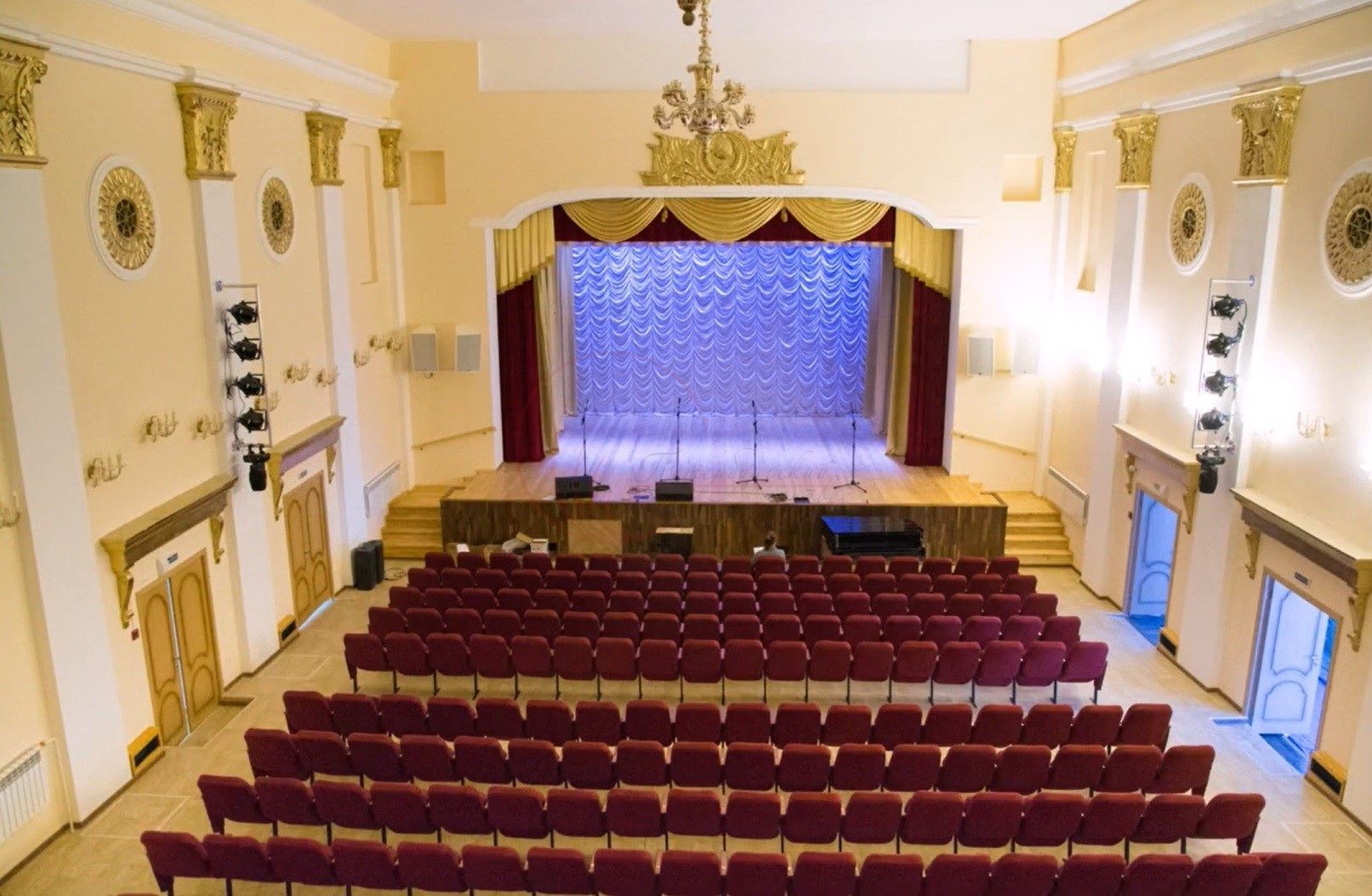 Одежда сцены