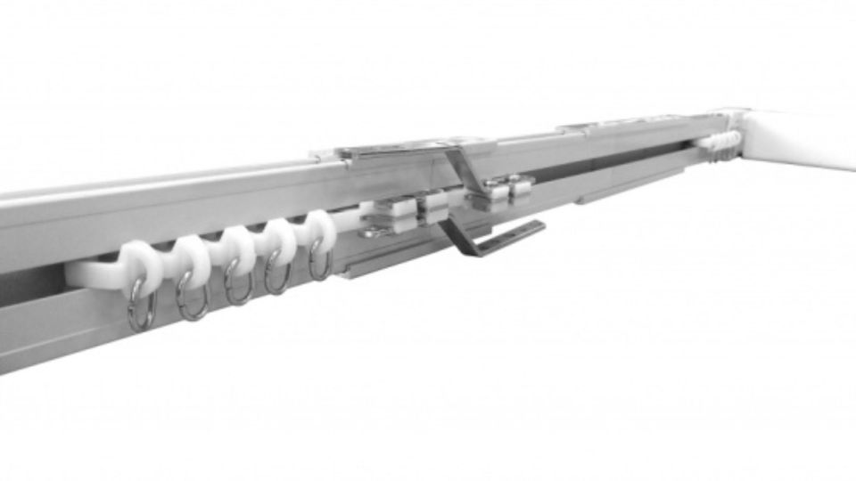 Усиленный электрокарниз для сцены