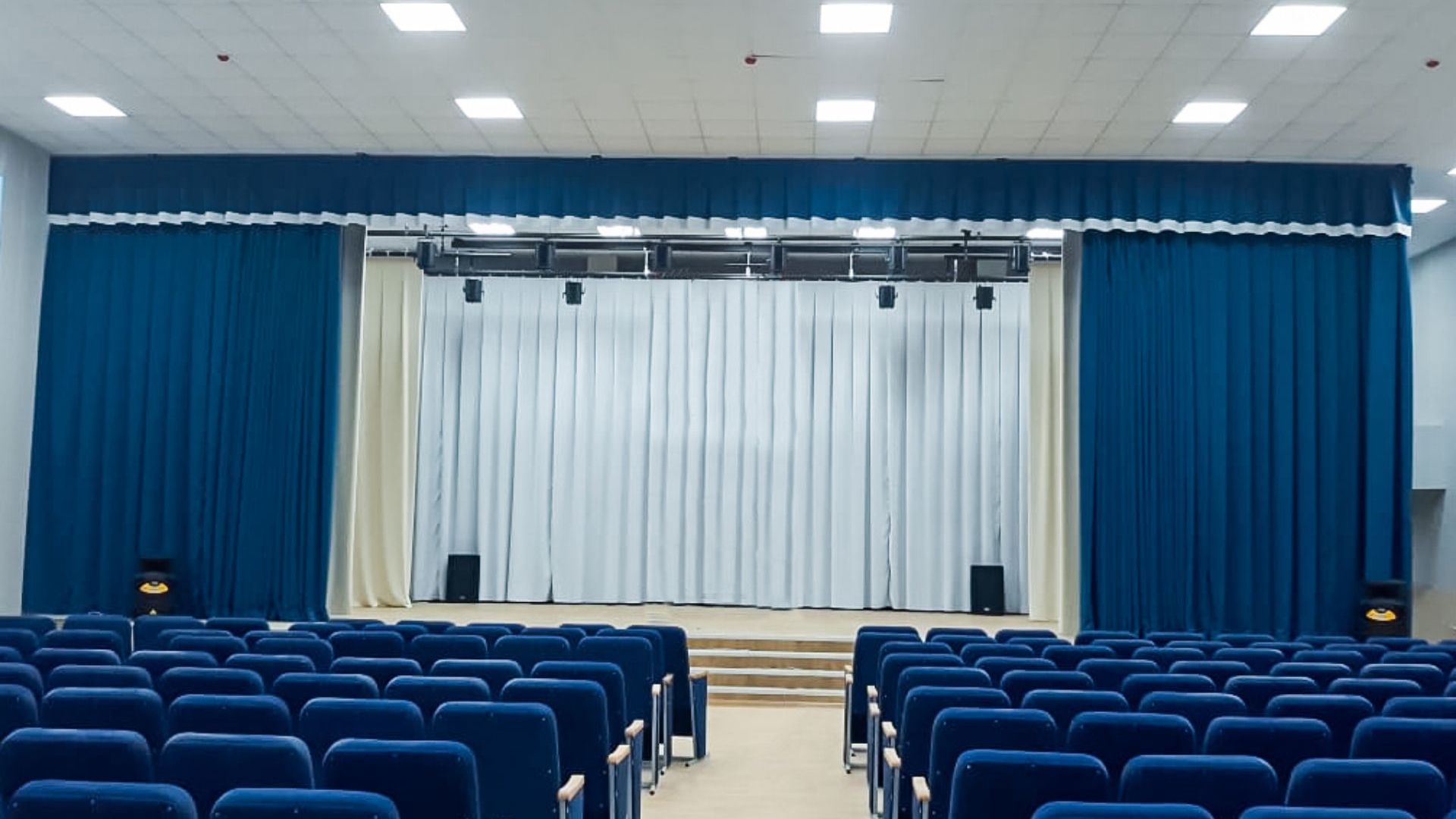 Одежда сцены фото для дома культуры
