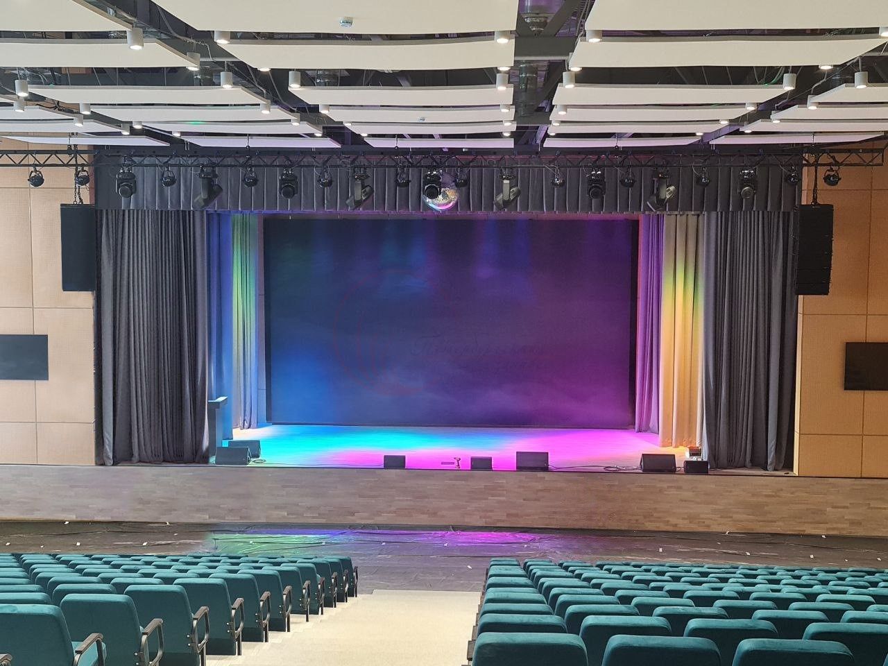 Одежда сцены