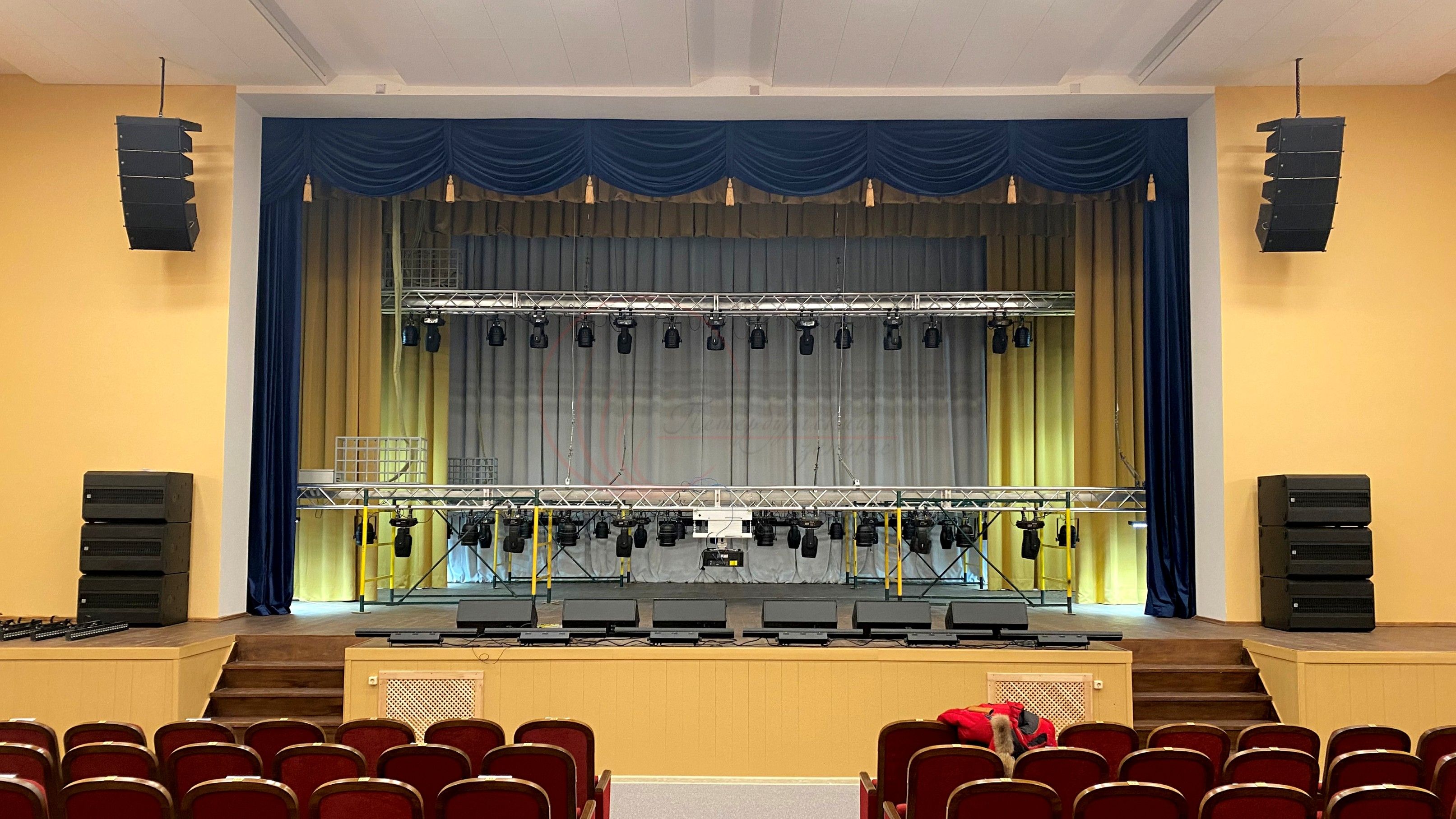 Одежда сцены