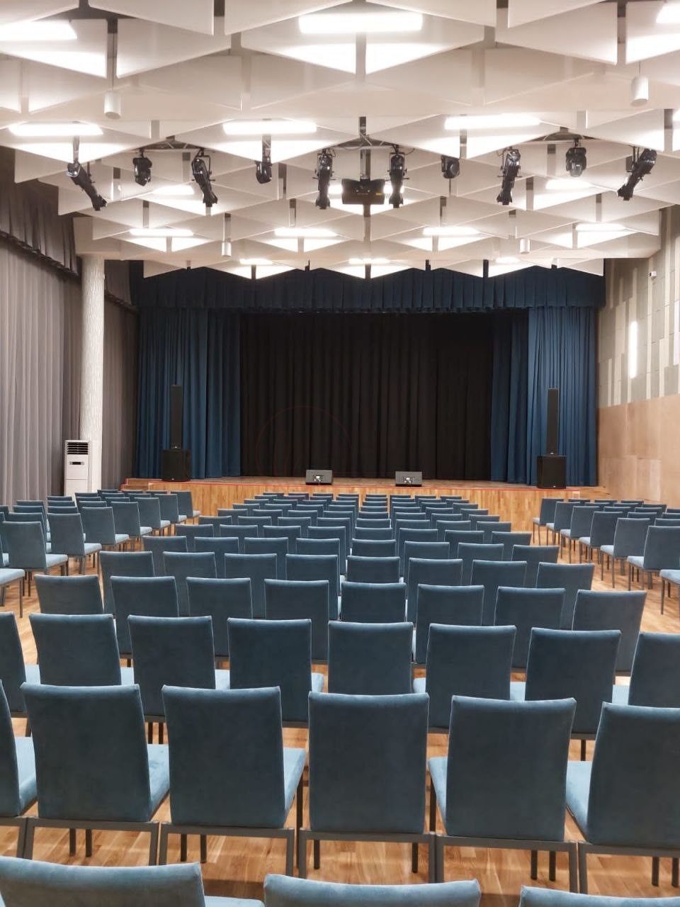 Одежда сцены