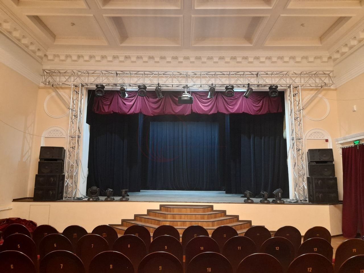 Одежда сцены