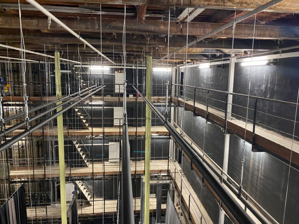 Верхняя механика сцены