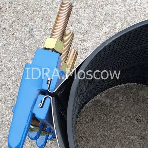 Нержавеющий ремонтный хомут с чугунным замком IDRA