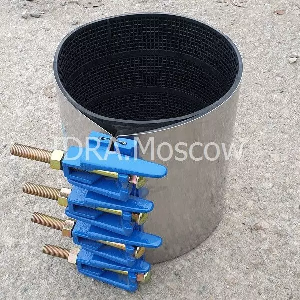 Нержавеющий ремонтный хомут с чугунным замком IDRA