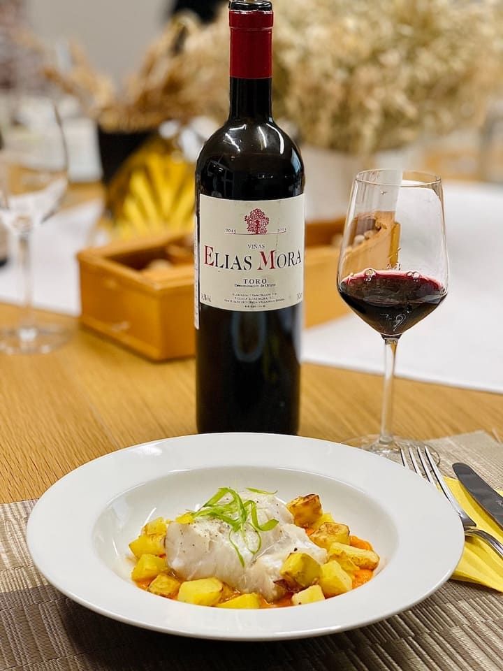 Подбор вина к блюдам на курсе сомелье в Екатеринбурге