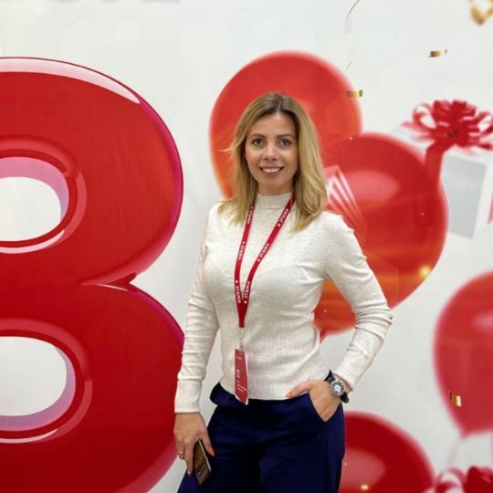 Плотникова Анна - Риэлтор ЭТАЖИ Челябинск