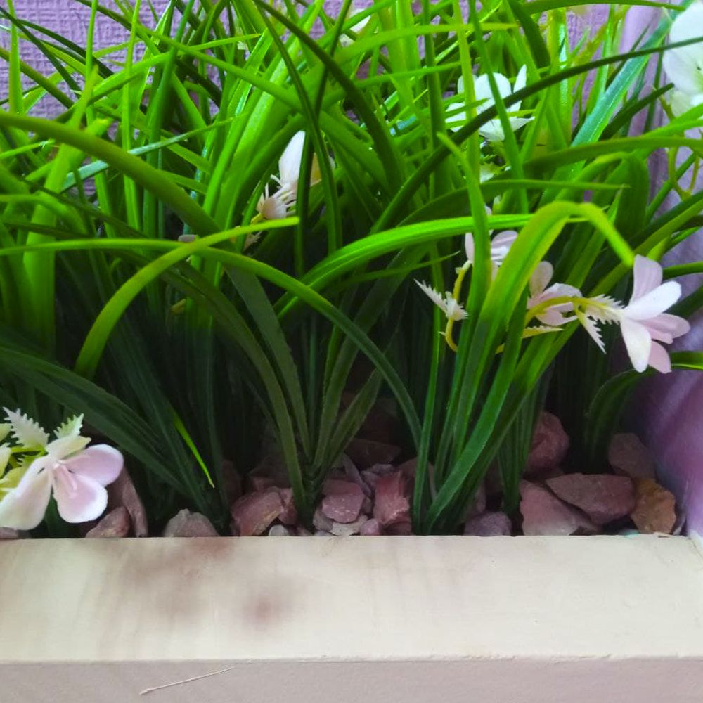 Камни в нише