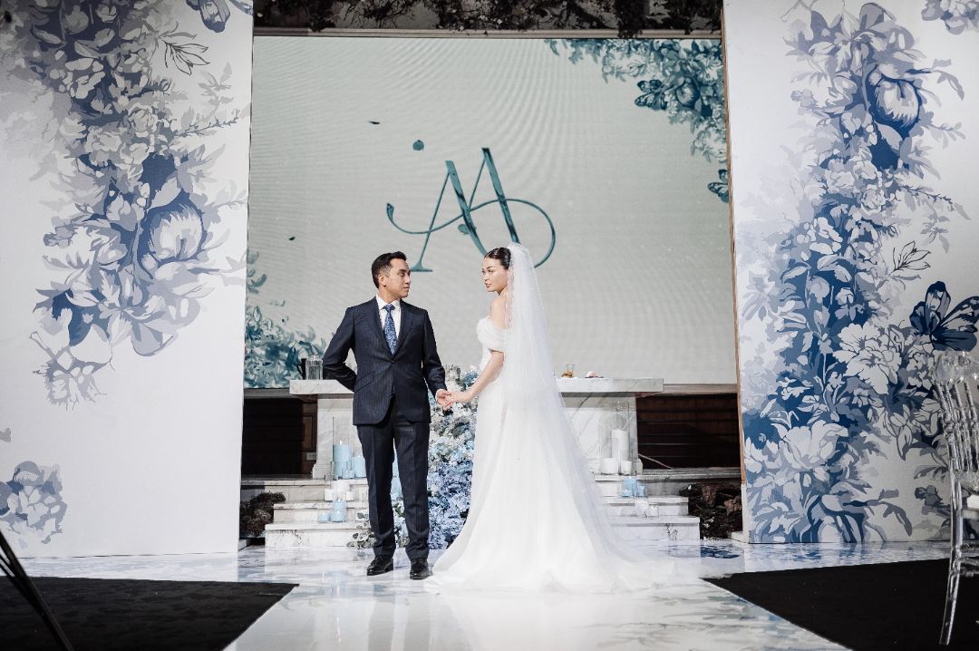 голубой декор декор в голубых тонах оформление голубой свадьбы голубая цветовая гамма свадебный декор