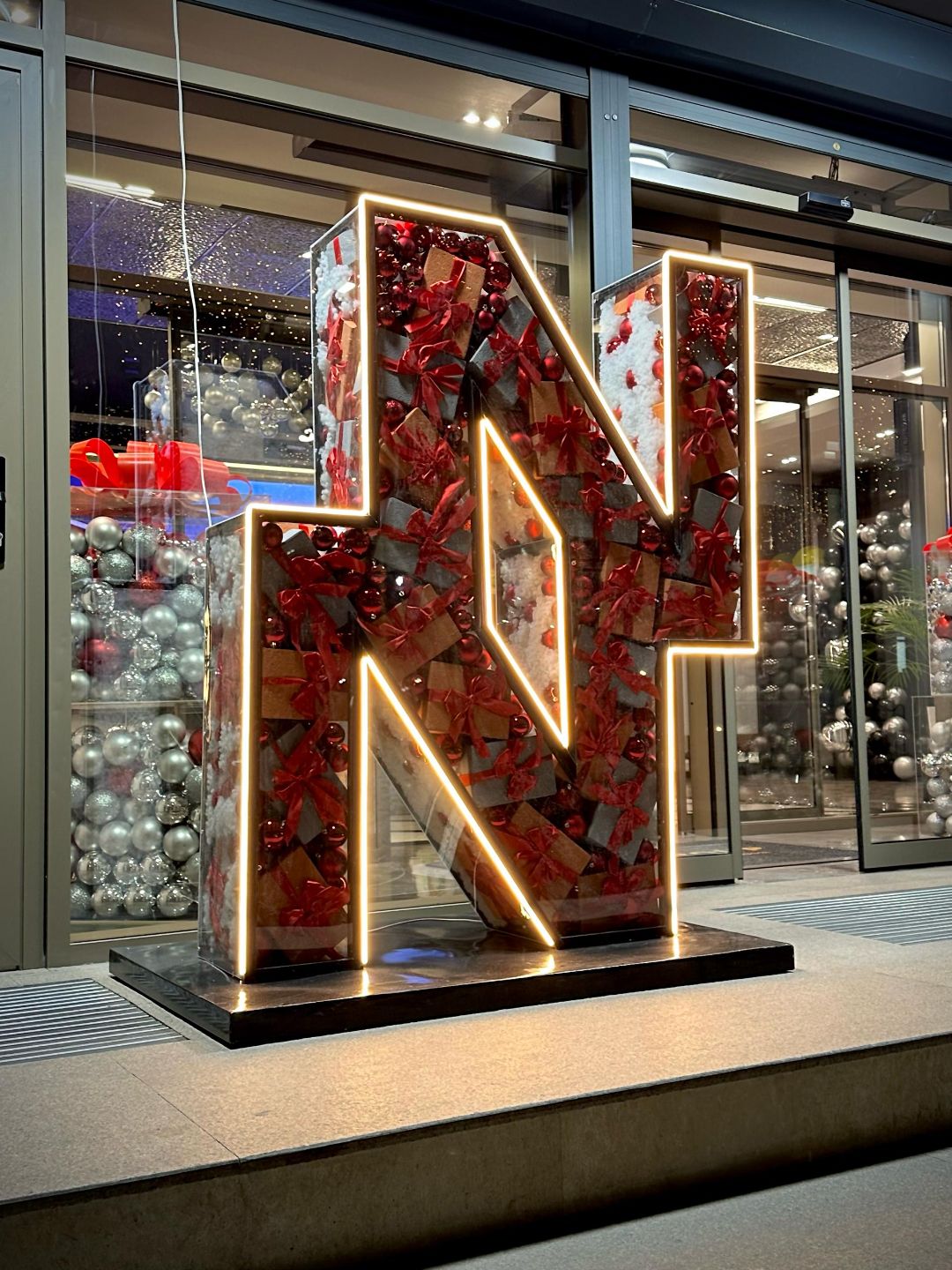 рекламное, производство, бутафория, Бишкек, пенопласт, металл, декор, изделия, инсталляция