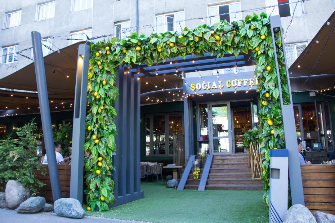 ФОТОЗОНА, подиум, рекламное, производство, бутафория, Бишкек, пенопласт, металл, декор, изделия, инсталляция