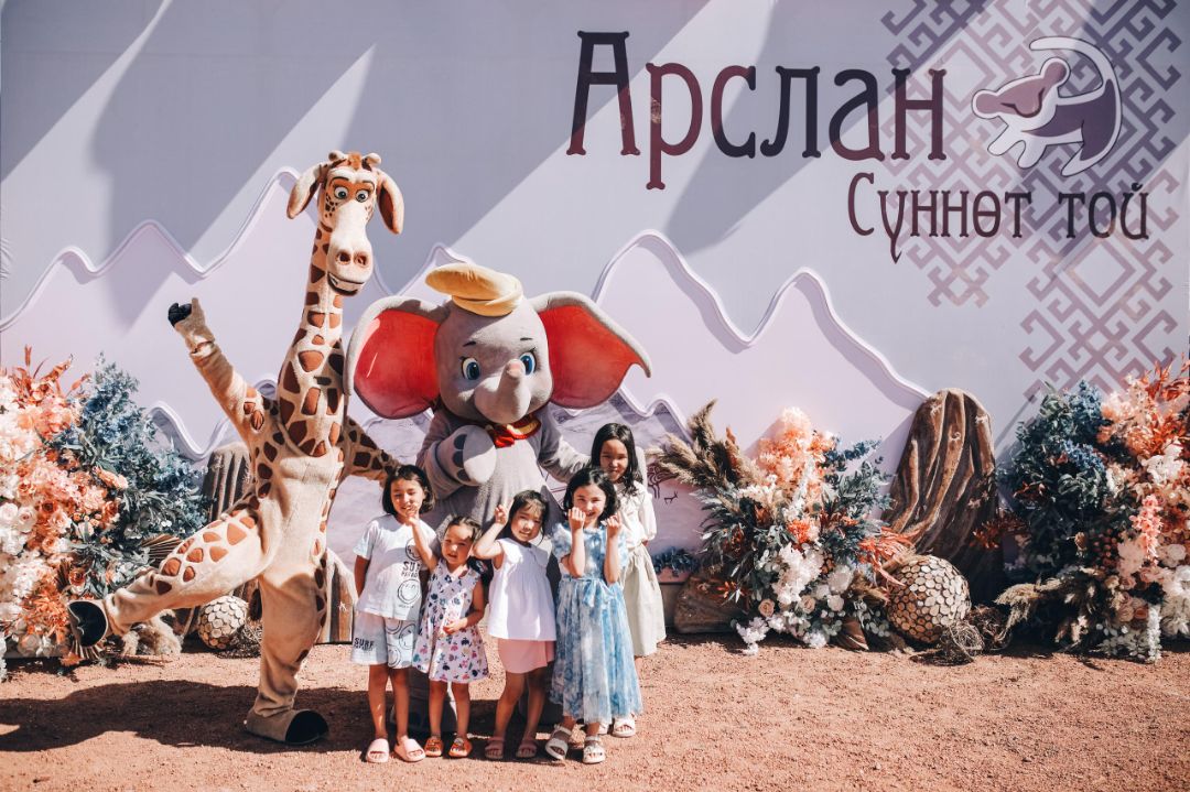 аниматор, шоу программа, детский праздник, бишкек, декор, аниматоры,декоратор, детский, магазин, шарики, оформление, фотозона, candybar, суннот той, озеро