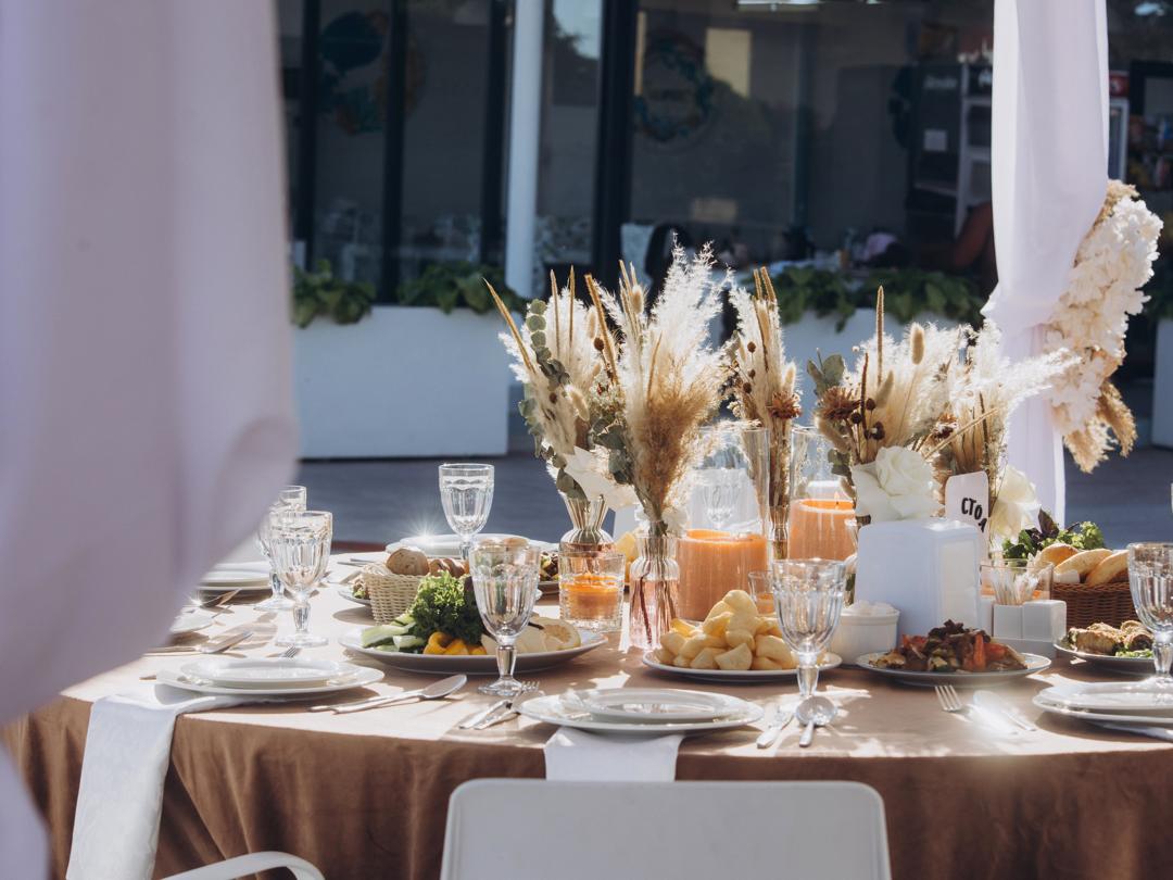 оформление, невеста, бишкек,eventdecor, свадьба, букет, декор, свадебное агентство, кызузату, weddingdecorkg, флористика, Декоративные элементы для свадьбы от Дуэт,
Индивидуальная концепция свадебного оформления,
Свадебный декор с живыми цветами,
Красивое оформление свадьбы в нежных оттенках,
Роскошный президиум для свадебного торжества
