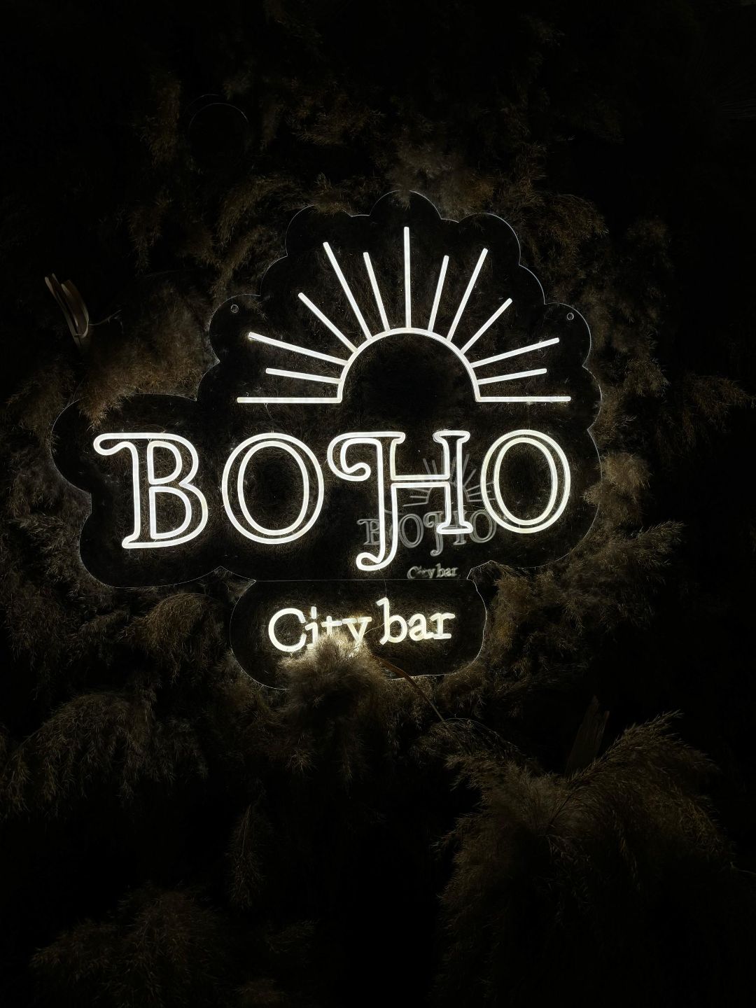 неоновые надписи бишкек, рекламное, производство, бутафория, Бишкек, пенопласт, металл, декор, изделия, инсталляция, неон, объемные буквы