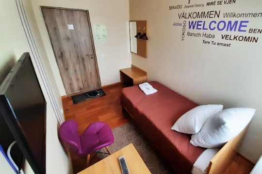 Одноместный номер в придорожном отеле