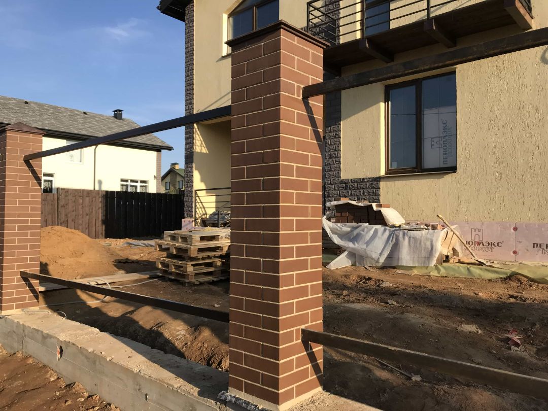 Услуги каменщиков в Москве. Кладка кирпича ручной формовки в Москве ...