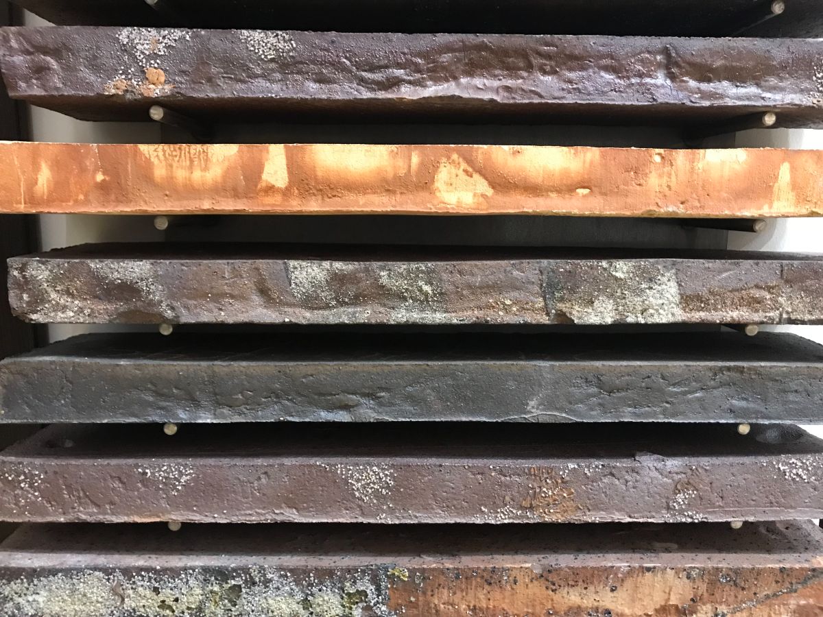 Каталог ригельного кирпича в России. Услуги каменщиков в Москве.