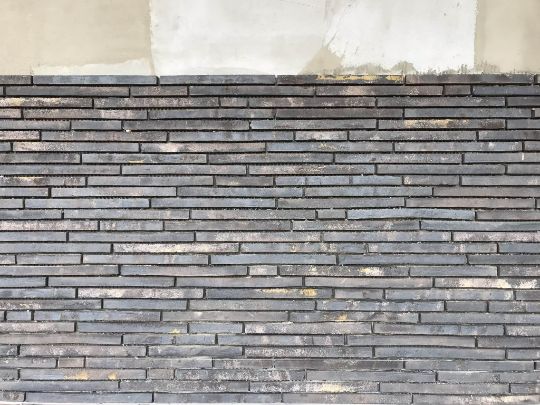 Услуги каменщиков в Москве. Кладка кирпича ручной формовки в Москве ...